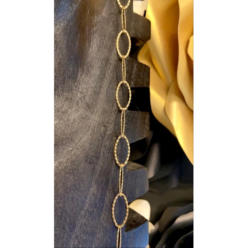 Chaîne or avec maillons...